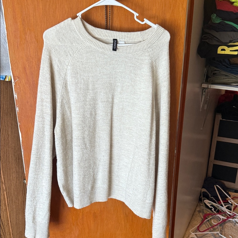 H&M Beige Knit Pullover